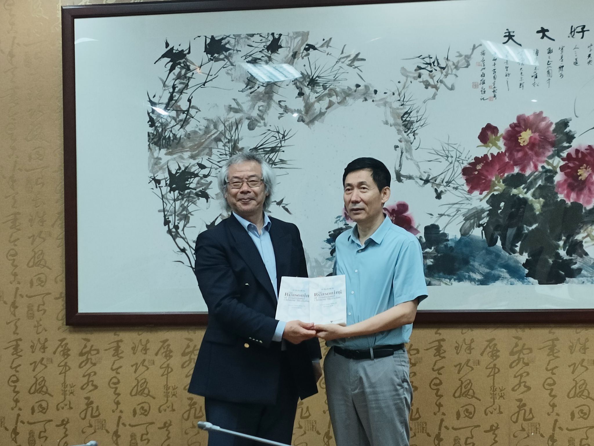 欧洲校友会会长一行来beat365唯一官网交流
